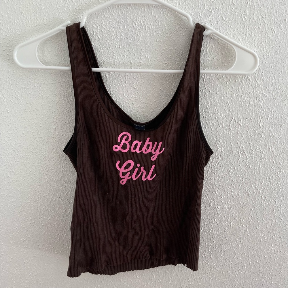 Graphic tank